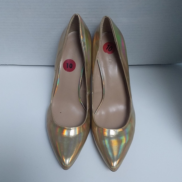 👠👠Gold shoes by Expressions🍀🍀🍀👠👠